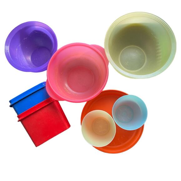 Tupperware | Colorful Vintage Food Storage Mixing Bowls Containers Lot - Picture 1 of 16